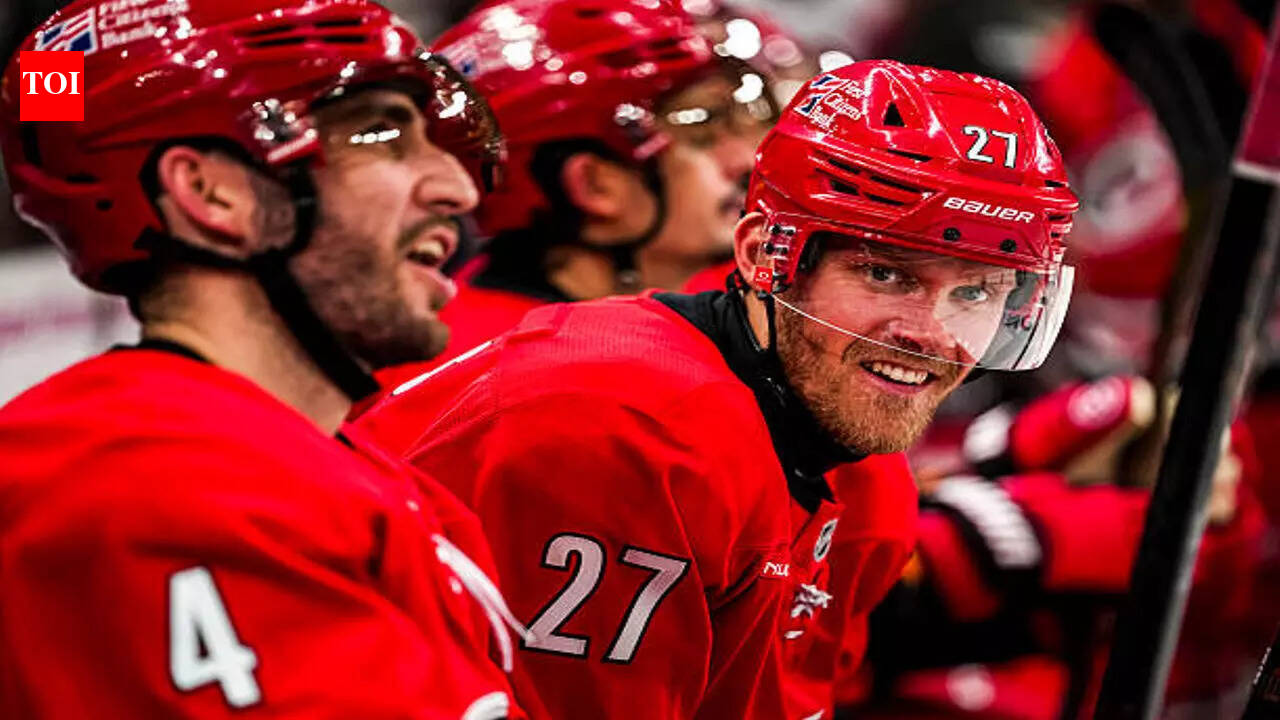 Hurricanes dominate Panthers in 9-1 win as Nikolaj Ehlers records first hat trick with Carolina | NHL News