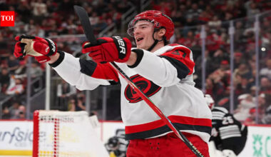 Andrei Svechnikov records fourth career hat trick as Carolina Hurricanes dominate New Jersey Devils | NHL News