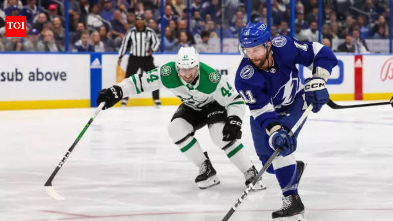 Jake Guentzel pushes Tampa Bay Lightning's win against Dallas Stars as point streak extends to 13 games | NHL News