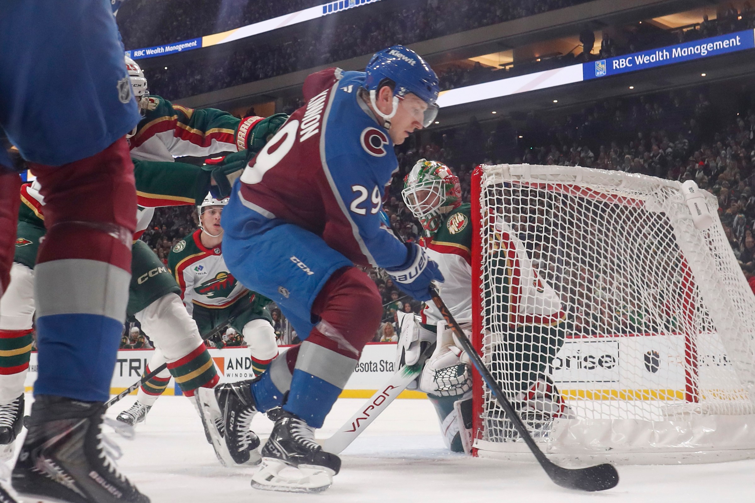 Weekly Cupcakes: MacKinnon first to 30 goals this season