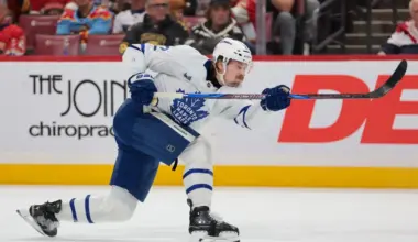 Maple Leafs defenseman lands on insider trade board ahead of the deadline