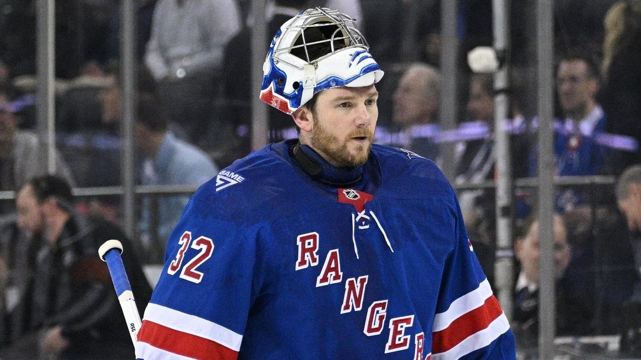 Rangers goalie Jonathan Quick keeps putting the work in