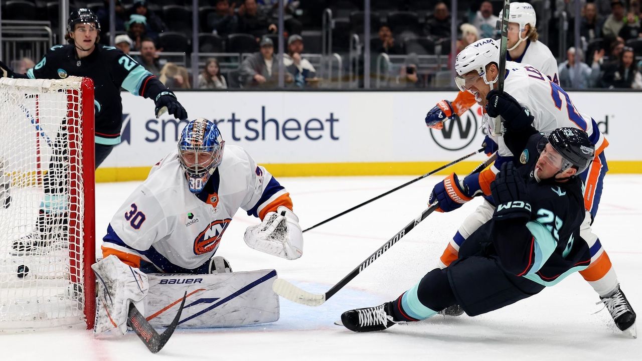 Islanders fall to Kraken to end long trip, drop to third in the Metro