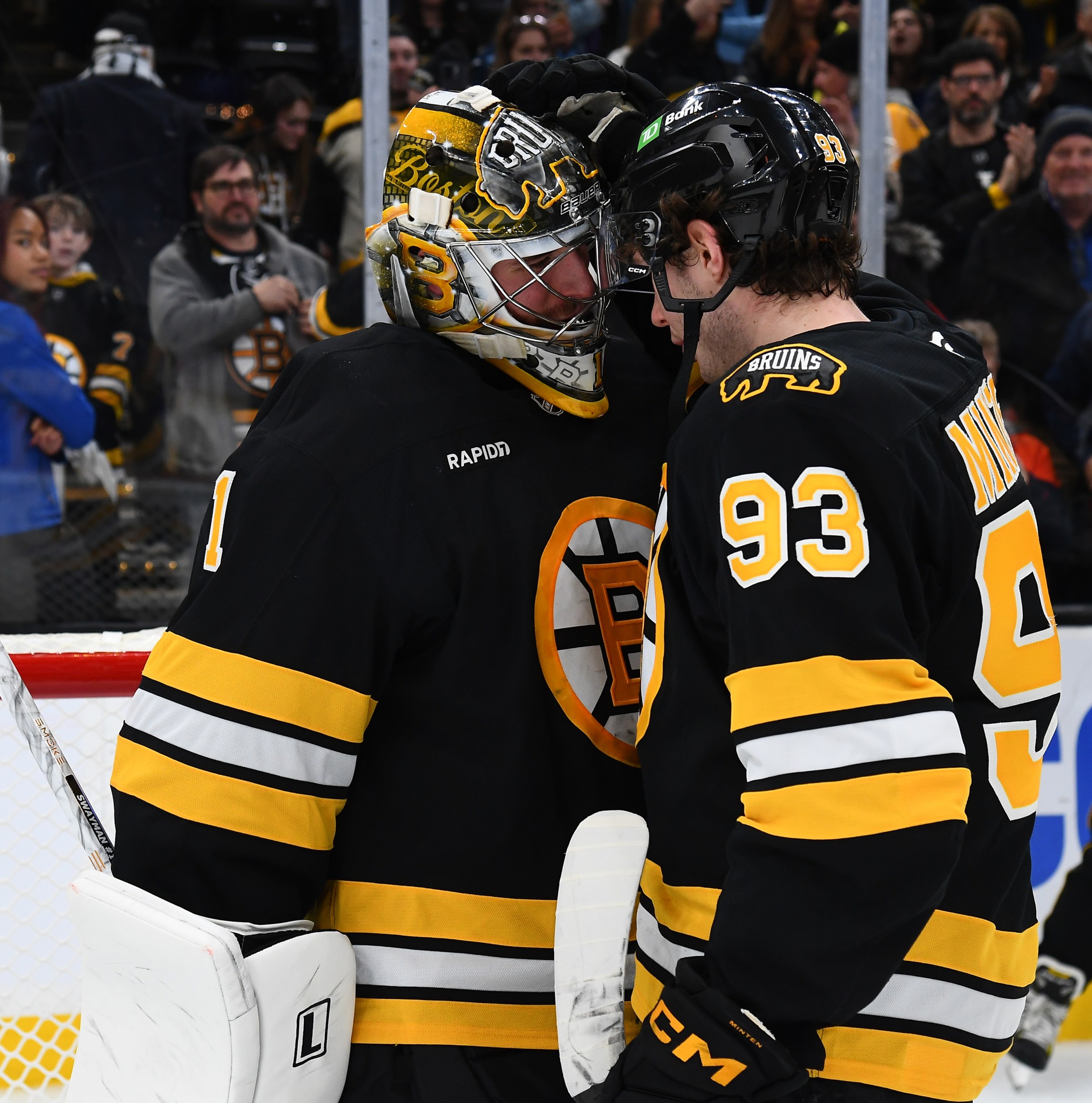 Recap: Bruins stay hot with shutout win over Red Wings