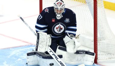 Winnipeg Jets NHL Connor Hellebuyck