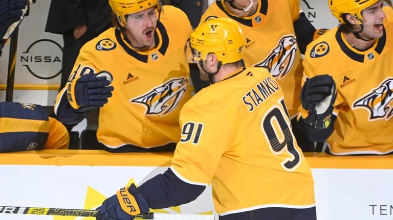 Nashville Predators center Steven Stamkos (91) celebrates with right wing...