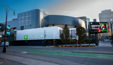 A new team is coming to Ontario, and hockey fans are stunned