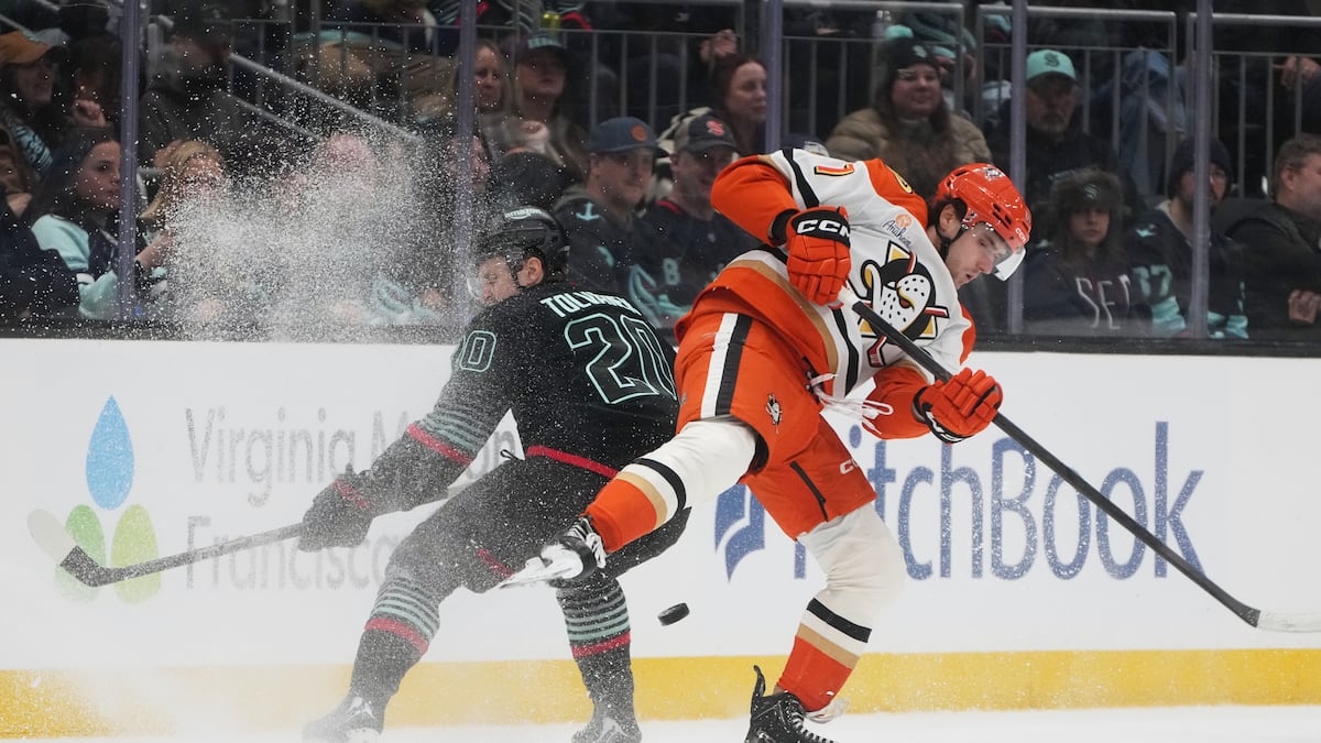Ducks beat Kraken 4-2 for 6th straight victory following 9-game losing streak