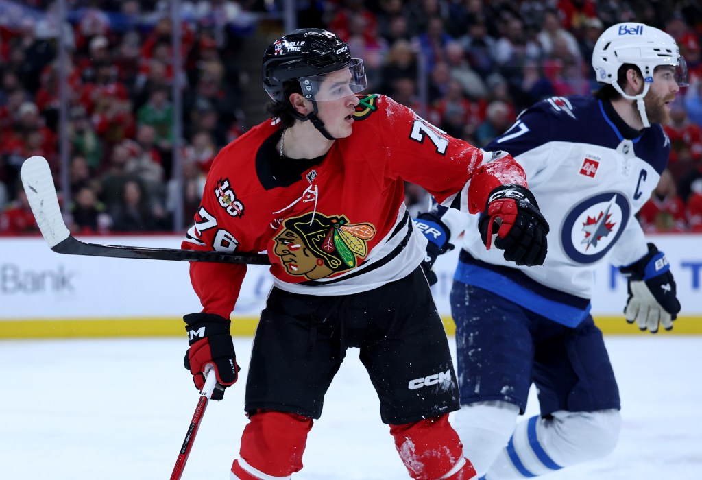 Chicago Blackhawks send forward Nick Lardis back to the minors