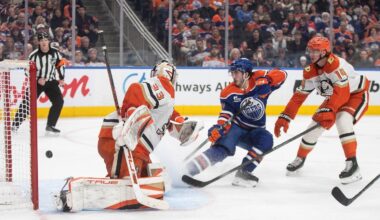 Ekholm scores hat trick, Edmonton Oilers hold off Anaheim Ducks for 7-4 victory