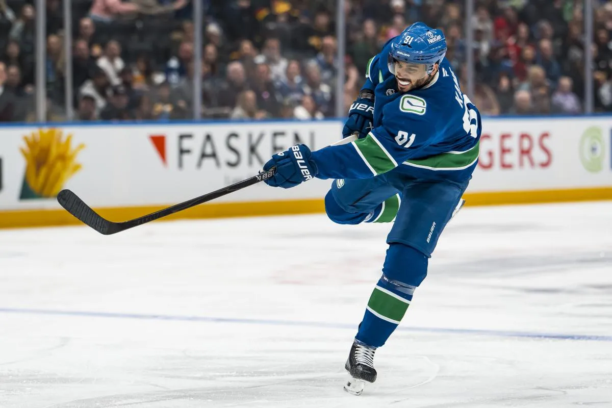 Controversial Vancouver Canucks winger Evander Kane linked to two new teams as trade talks being to