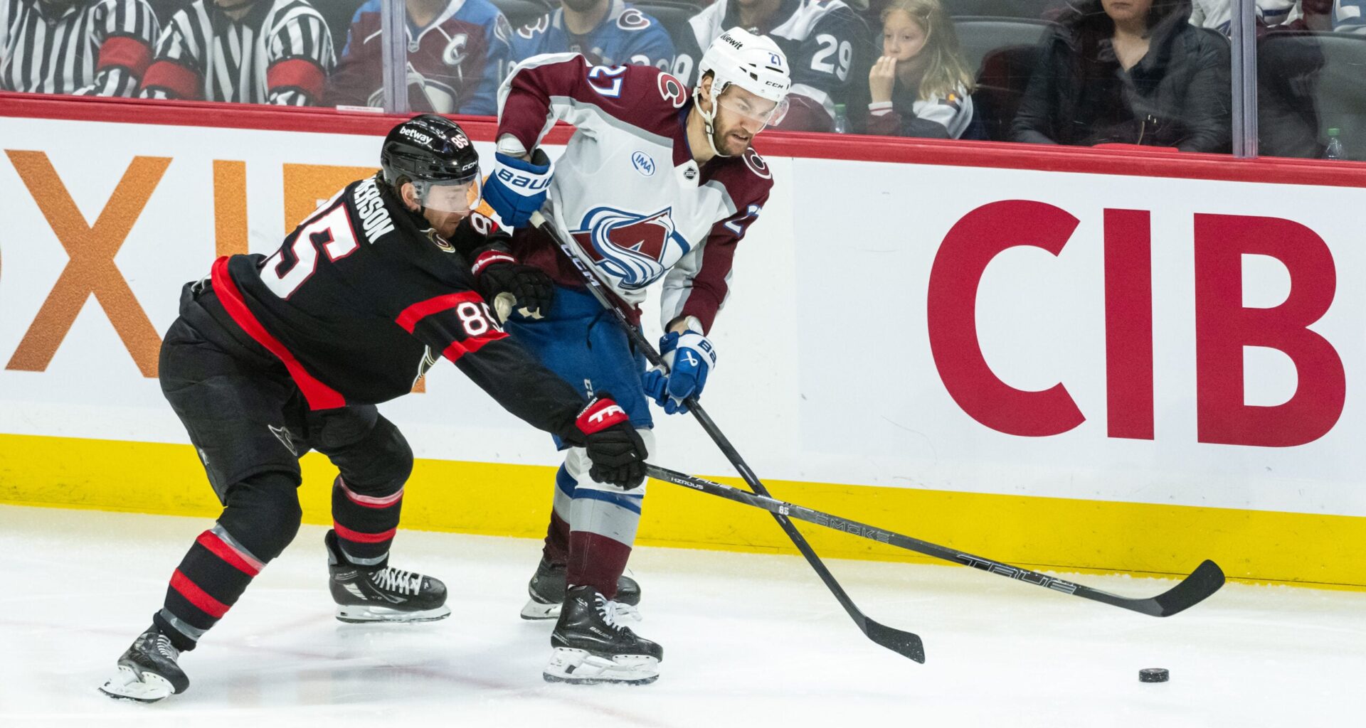 Avs and Sens Clash On a Wednesday Night from Ottawa