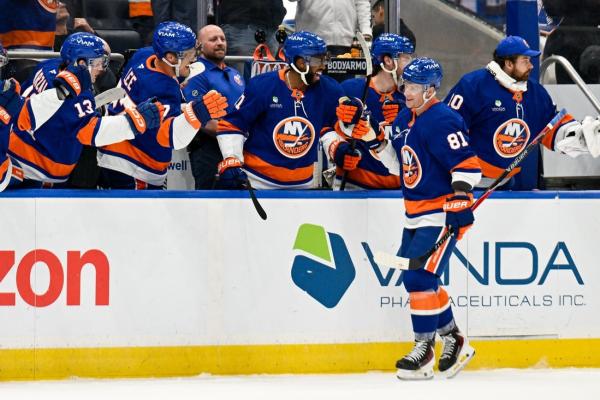 Ondrej Palat’s goal in Islanders debut keys win over Rangers