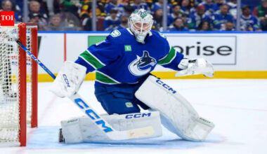 Canucks shut down Thatcher Demko for season, confirm hip surgery and extended rehab | NHL News