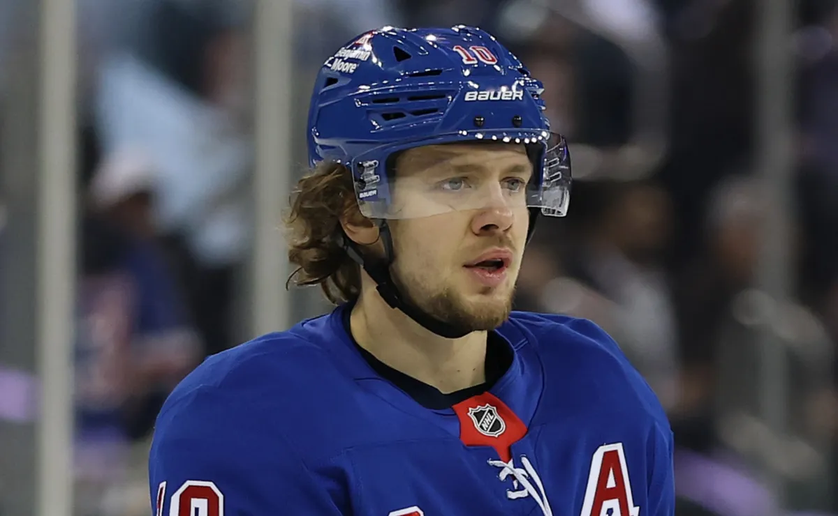 Mike Sullivan sends clear message to NY Rangers about trading Artemi Panarin
