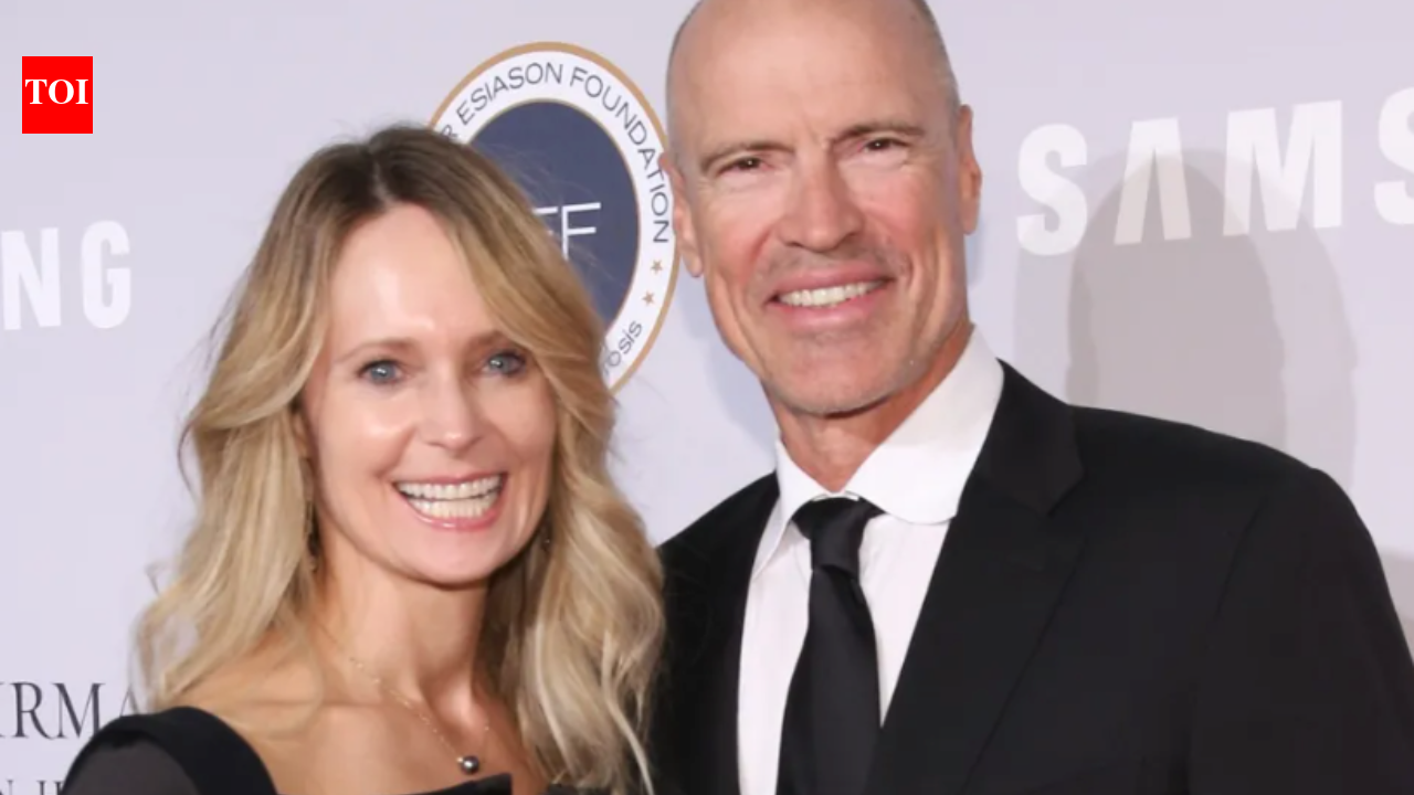 Inside Mark Messier’s private life: Who is wife Kim Clark and how many kids do they have? | NHL News