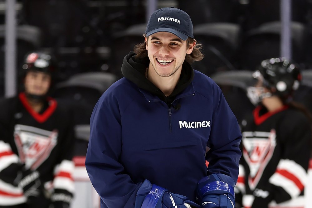 Professional hockey player Jack Hughes teamed up with Mucinex to host a youth hockey clinic as part of the Mucinex Kickstart to Greatness Program. As part of the program, Mucinex donated $20,000 to the USA Hockey Foundation to help youth hockey leagues thrive nationwide.