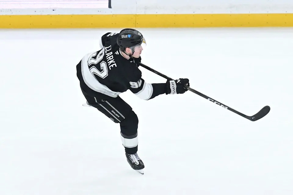 The Los Angeles Kings Defender Brandt Clarke (92) shoots a goal attempt against the lightning at the Crypto Arena on January 1st, 2026 in Los Angeles  California.