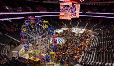 Play tailgate games with your favorite players at the Flyers Charities Carnival