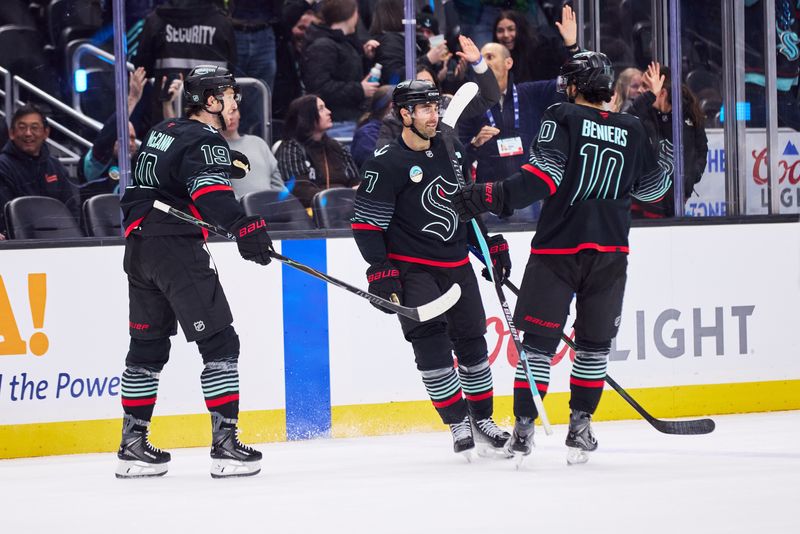 NHL roundup: Rookie Beckett Sennecke (hat trick), Ducks trip Flames in OT | WTVB | 1590 AM · 95.5 FM