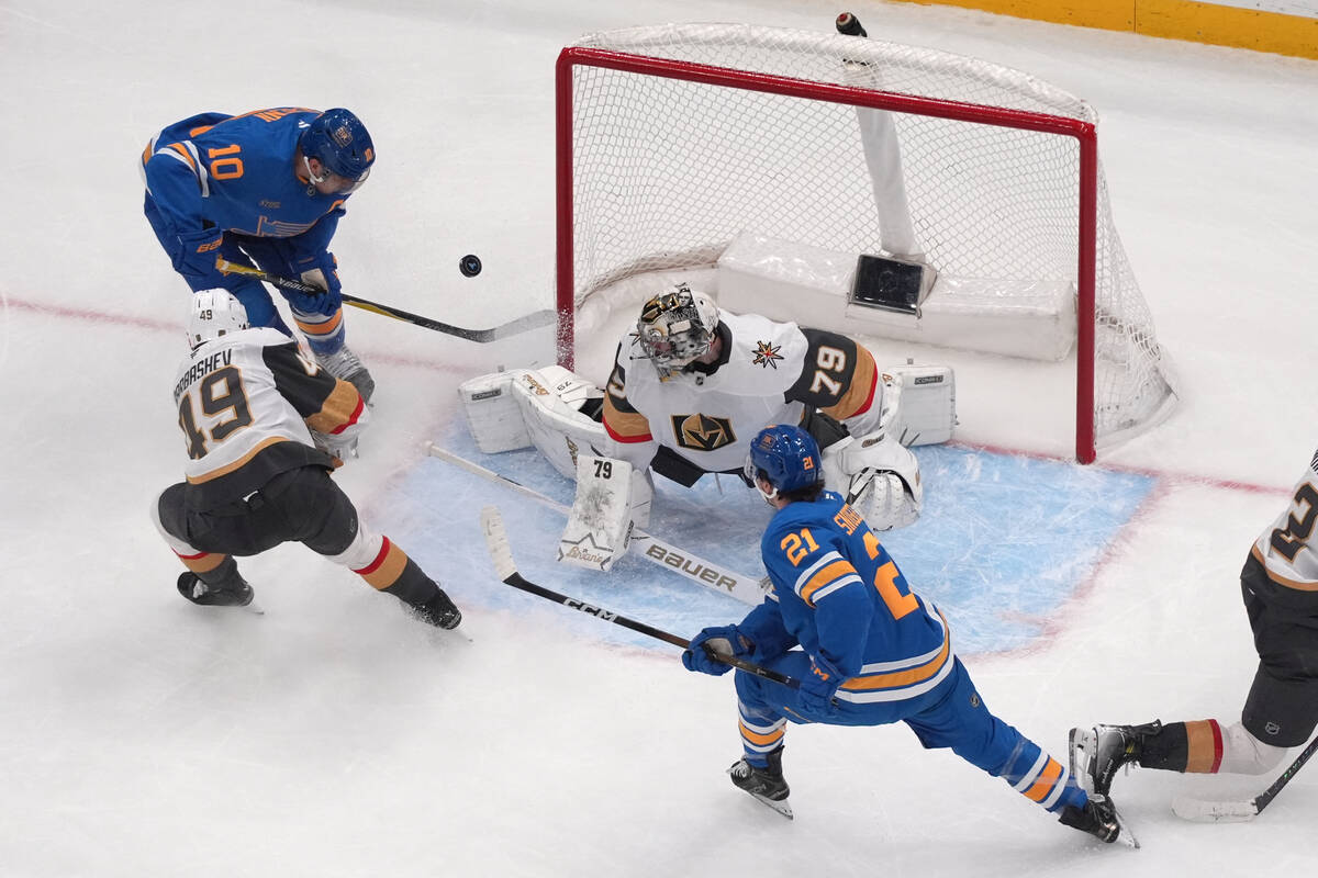 St. Louis Blues' Brayden Schenn (10) scores past Vegas Golden Knights goaltender Carter Ha ...