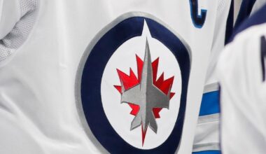 Winnipeg Jets push back ski goggle giveaway after Swiss ski resort fire