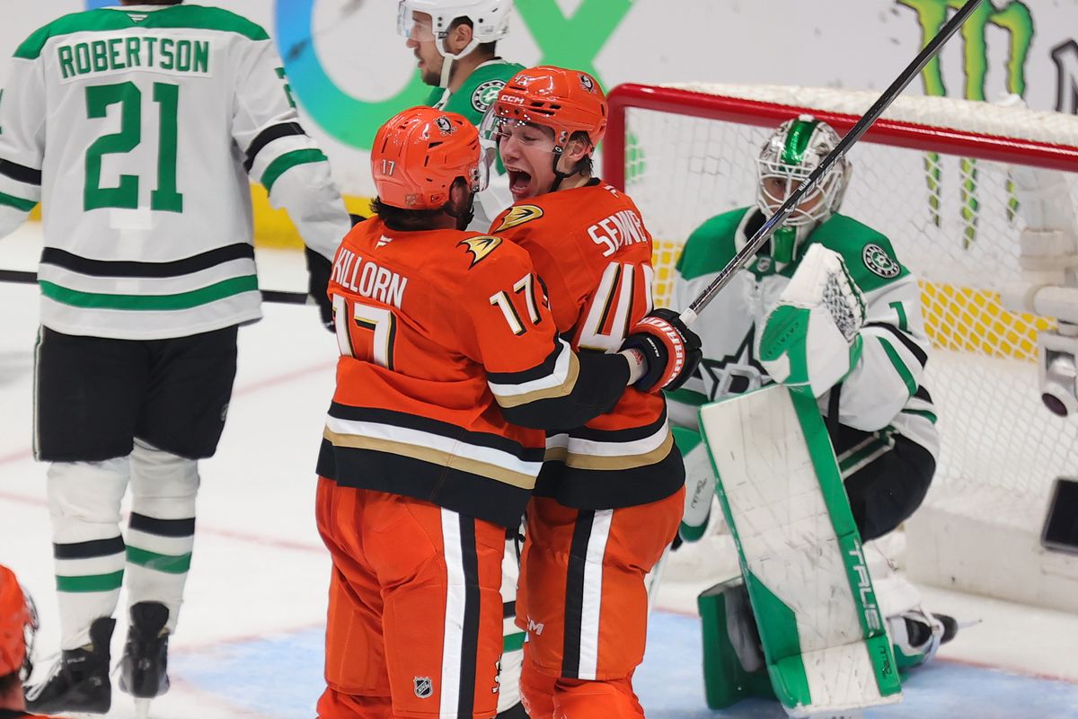 Anaheim Ducks right winger Beckett Sennecke (45) celebrates a goal with teammate left winger Alex Killorn (17) during an NHL game against the Dallas Stars on January 13, 2026 in Anaheim, CA. Anaheim Ducks right winger Beckett Sennecke (45) celebrates a goal with teammate left winger Alex Killorn (17) during an NHL game against the Dallas Stars on January 13, 2026 in Anaheim, CA.