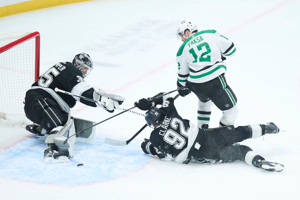 The Los Angeles Kings defender Brandt Clarke (92) and Goaltender Darcy Kuemper (35) defend the goal against the Dallas Stars at the Crypto Arena on January 12th, 2026 in Los Angeles California. The Los Angeles Kings defender Brandt Clarke (92) and Goaltender Darcy Kuemper (35) defend the goal against the Dallas Stars at the Crypto Arena on January 12th, 2026 in Los Angeles California.