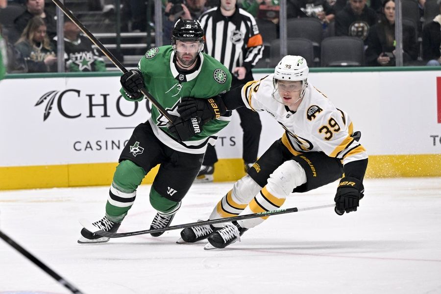 NHL: Boston Bruins at Dallas Stars