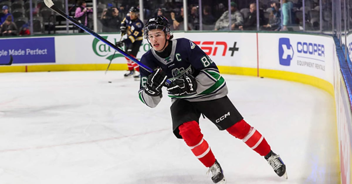 Prince Albert Raiders acquires Vancouver Canucks prospect Braeden Cootes in WHL blockbuster