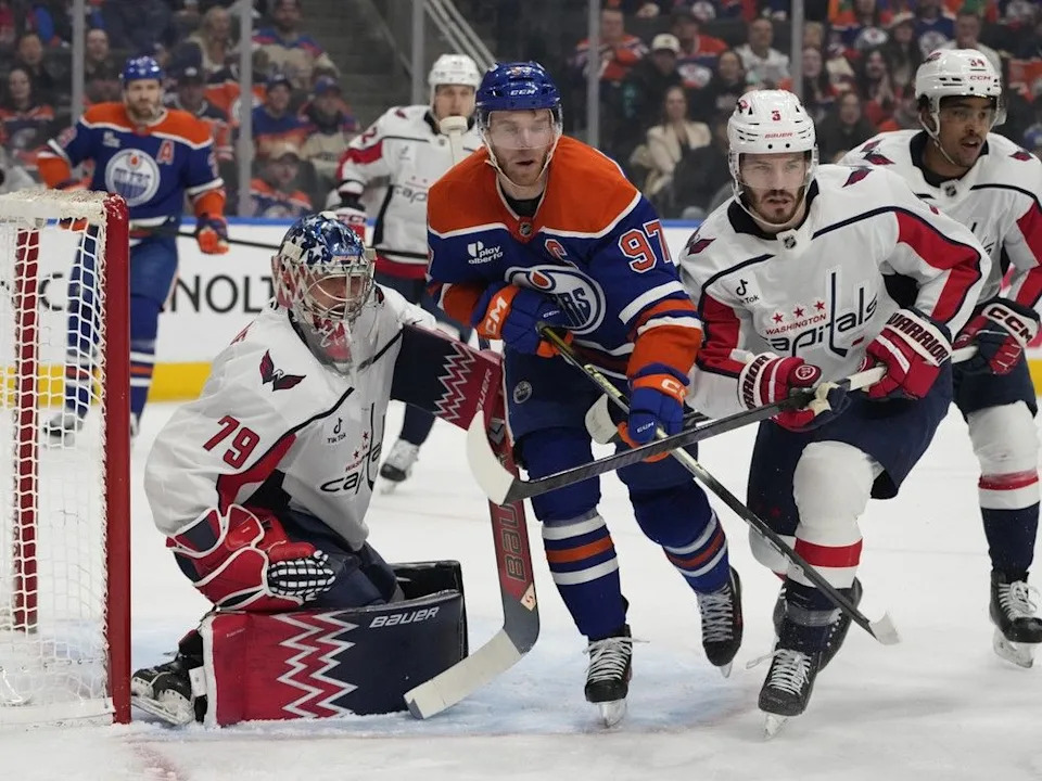  Edmonton Oilers Connor McDavid (97) skates past Washington Capitals goalie Charlie Lindgren (79) with Matt Roy (3) beside him during first period NHL play on Saturday, January 24, 2026 in Edmonton. Greg Southam-Postmedia