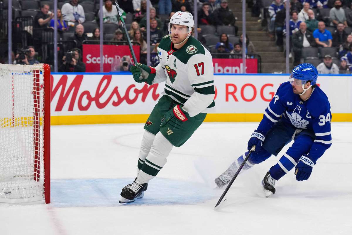 NHL roundup: Minnesota's Marcus Foligno scores first career hat track in 15th season