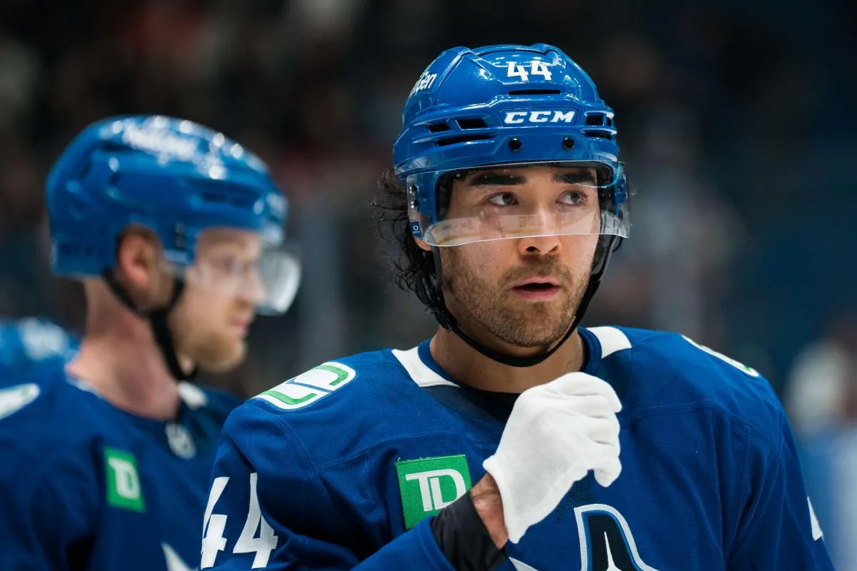 Sudden change in Kiefer Sherwood's trade value may pique the Maple Leafs' interest