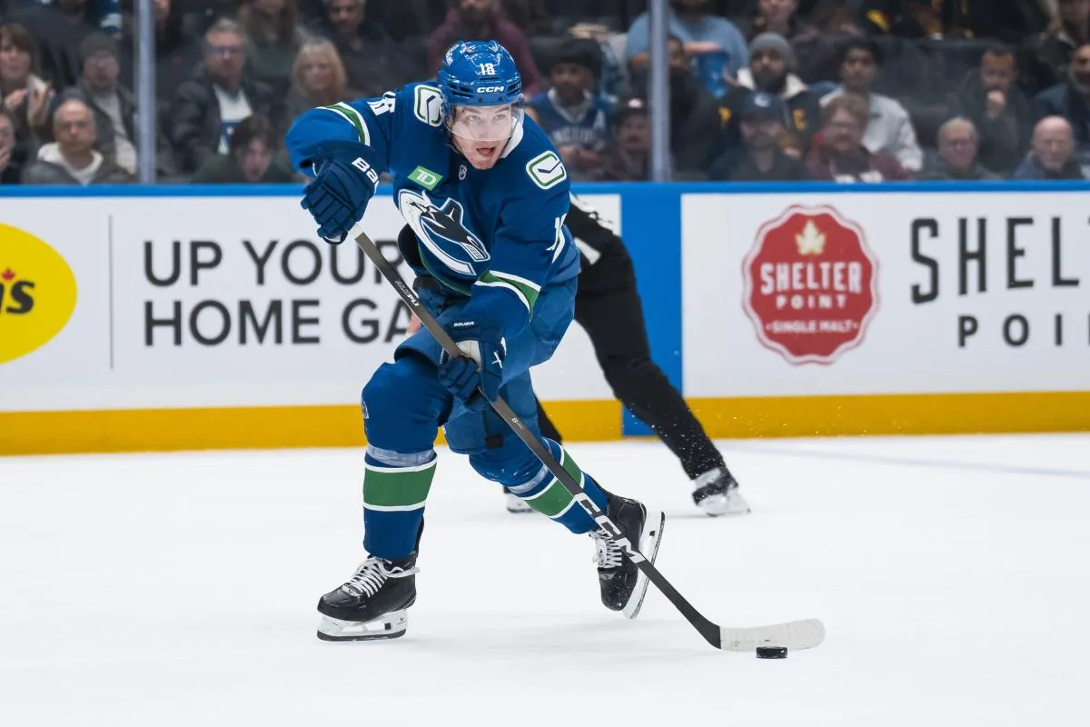Vancouver Canucks have valuable trade chip in non-pending unrestricted free agent winger