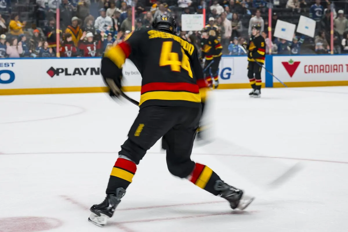 Vancouver Canucks have made a contract offer to keep Kiefer Sherwood, but it appears it will not be