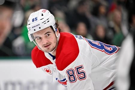 January 4, 2026; Dallas, Texas, United States; Montreal Canadiens left winger Alexandre Texier (85) watches the game against the Stars at the American Airlines Center.