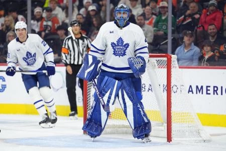 Nov 1, 2025; Philadelphia, Pennsylvania, USA; Toronto Maple Leafs goalie Anthony Stolarz (41) in action against the Philadelphia Flyers in the second period at Xfinity Mobile Arena. Mandatory Credit: Kyle Ross-Imagn Images