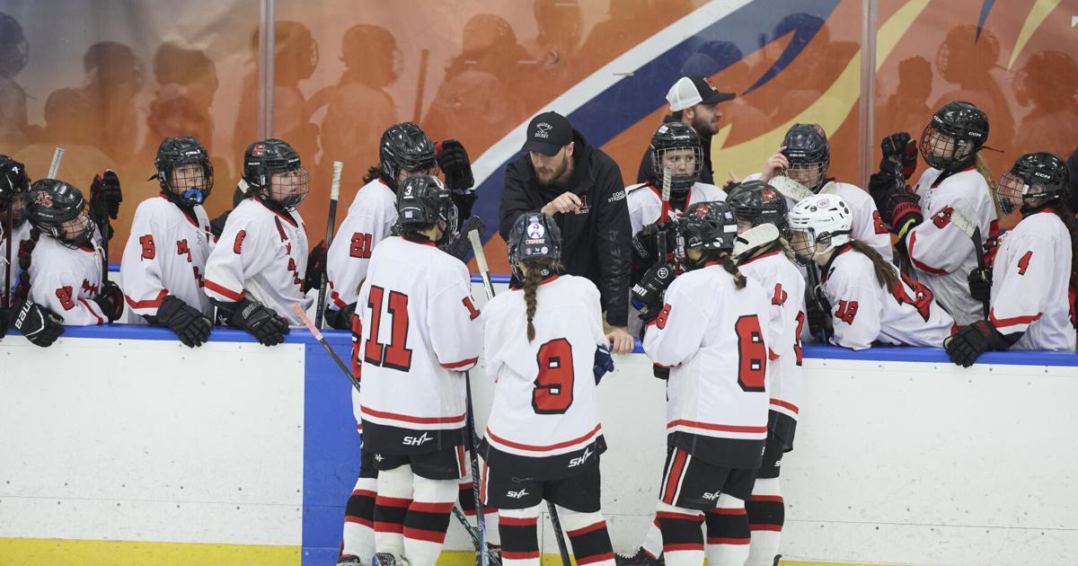 Kick Saves girls hockey column: Youth served for ever improving Marblehead | Sports