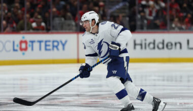 Lightning Beat Flyers Again For 10th Straight Win