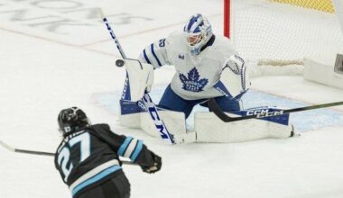 Guenther scores two goals as Mammoth whip Maple Leafs 6-1 | National Sports