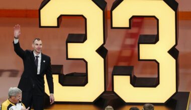 Boston Bruins retire Zdeno Chara's No. 33, honoring the giant defenseman who led 2011 Cup victory | Pro National Sports