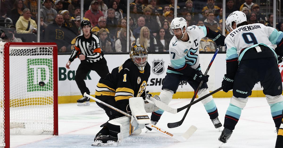 After retiring Zdeno Chara's No. 33, Bruins get off to quick start and beat Kraken 4-2 | National Sports