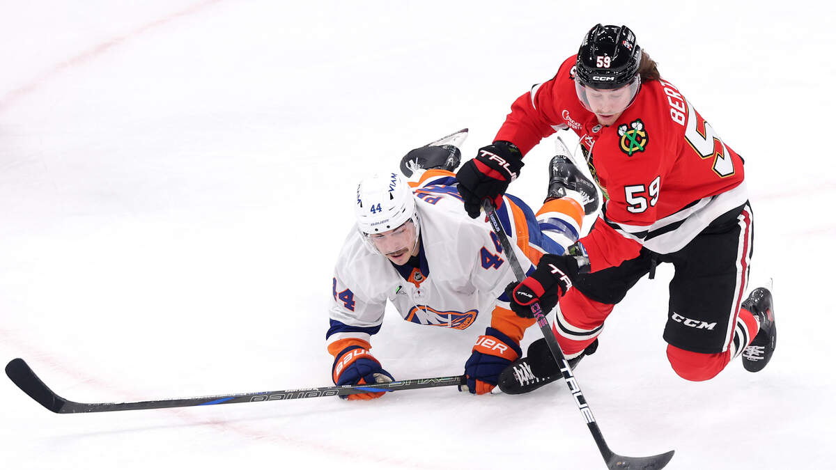 Bruins vs. Blackhawks Prediction & Picks - Jan. 17