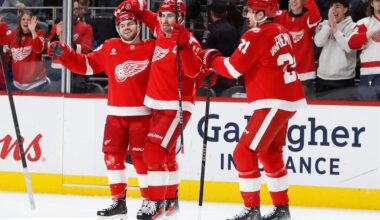 Larkin's tiebreaking goal in 3rd period sends Red Wings to 4-2 win over Sharks | National Sports