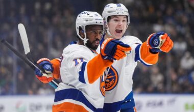 Duclair scores twice as Islanders win 4-3 to extend Canucks' losing streak to 11 games | National Sports