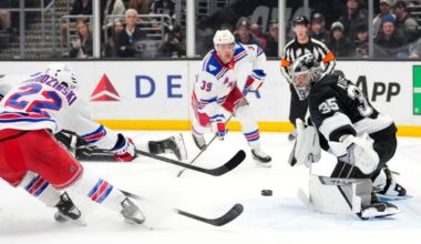 Darcy Kuemper leaves LA Kings game after collision in latest injury blow for Canadian Olympic goalie | Sports