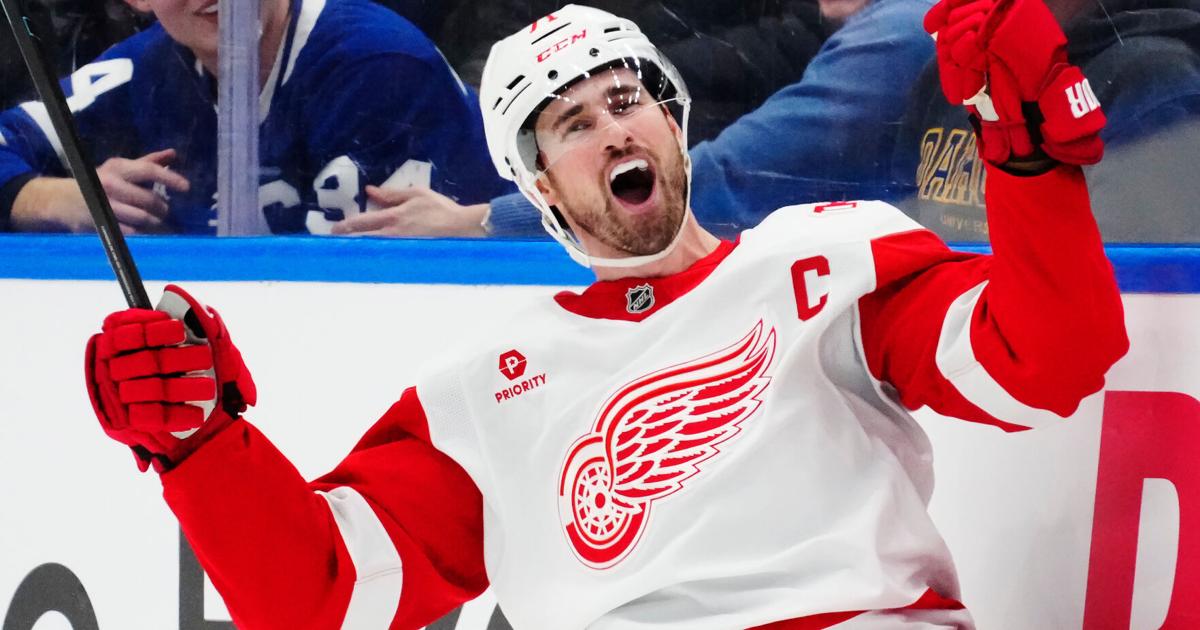 Larkin scores in OT as Red Wings beat Maple Leafs 2-1 | Sports