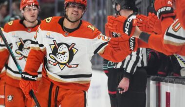 Ducks beat Kraken 4-2 for 6th straight victory following 9-game losing streak |