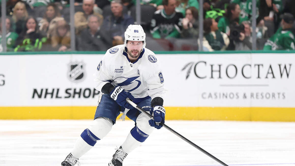 Lightning Beat Blackhawks In Shootout | NewsRadio WFLA