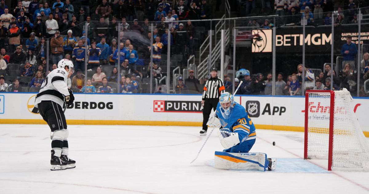 Moore scores deciding goal in shootout as Kings beat Blues 5-4 | Sports